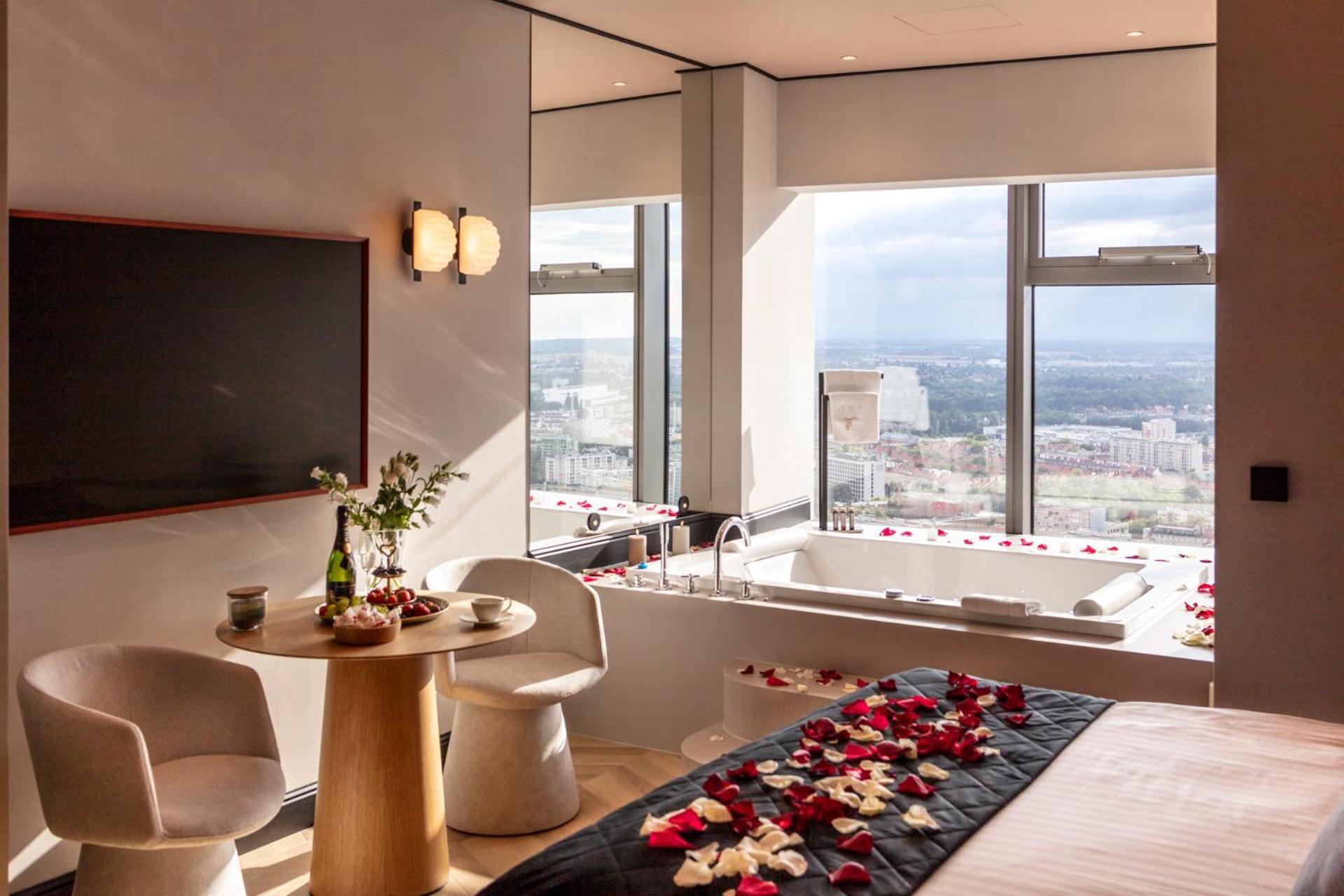 Apartamenty Sky Tower - Wroclaw — Photos 1